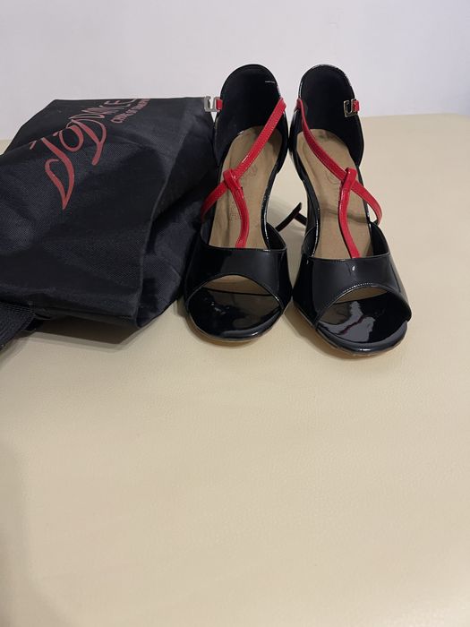 Танцевальные туфли для аргентинского танго