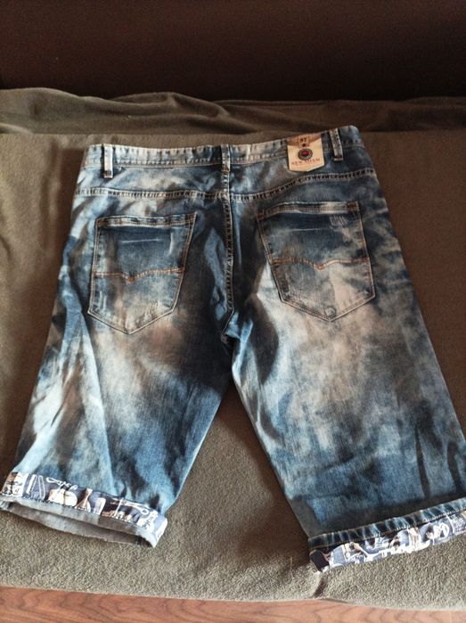 Blugi lungi și scurti L XL