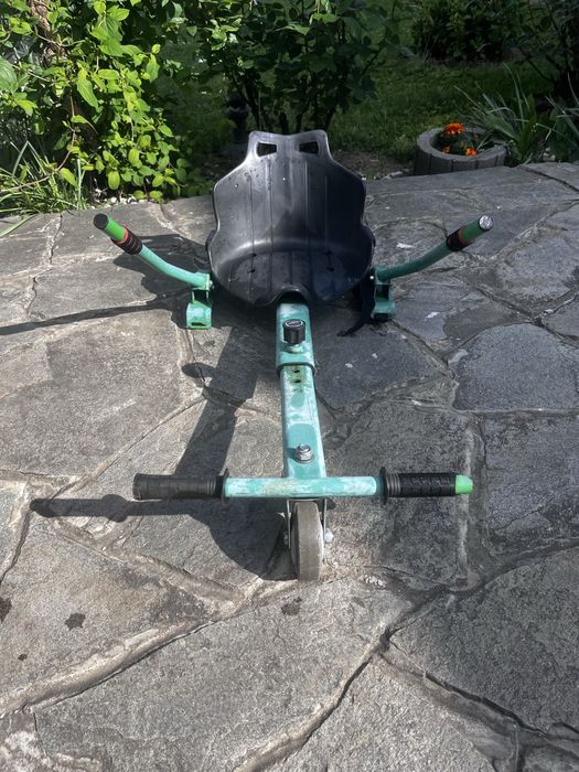 se vinde hoverboard+ hoverkart sau separat !