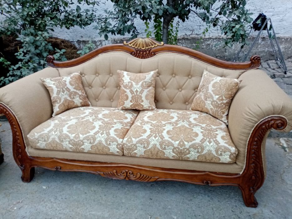 Качественный ремонт элитных мягкий мебели.