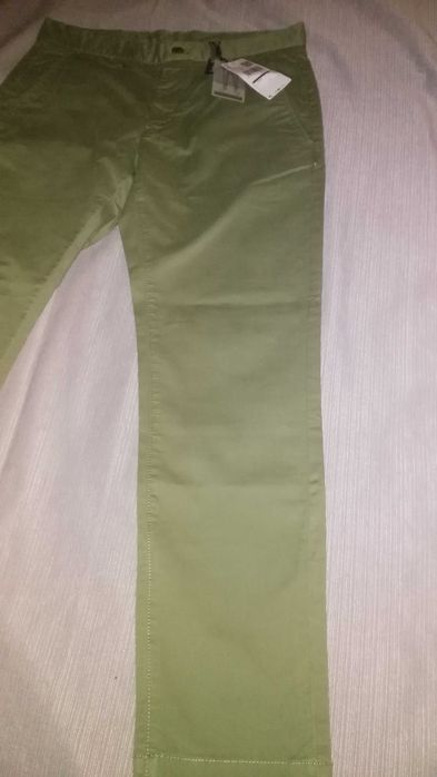 Pantaloni TaperedFit cropped Marca Mango Blugi Barbatesti Verde Fistic