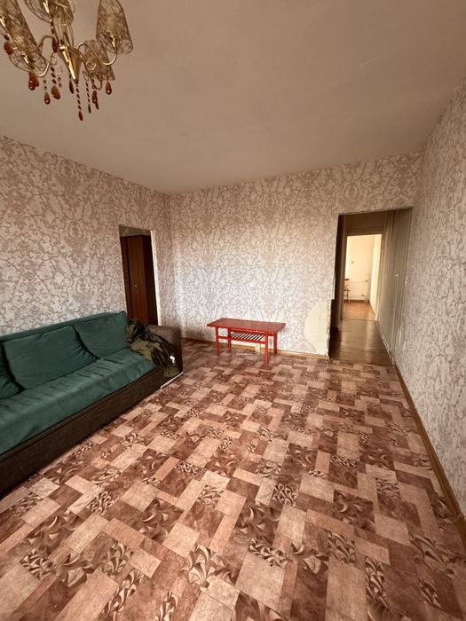 Продам 2 комн квартиру в 10 микрорайоне 7 доме