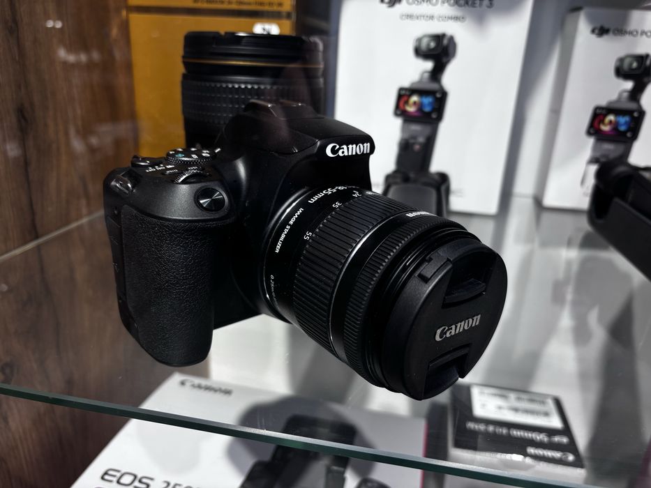 Canon 250D как новый