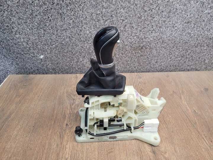 Selector+maneta schimbator viteze cutie automata Hyundai I30 2011-2017