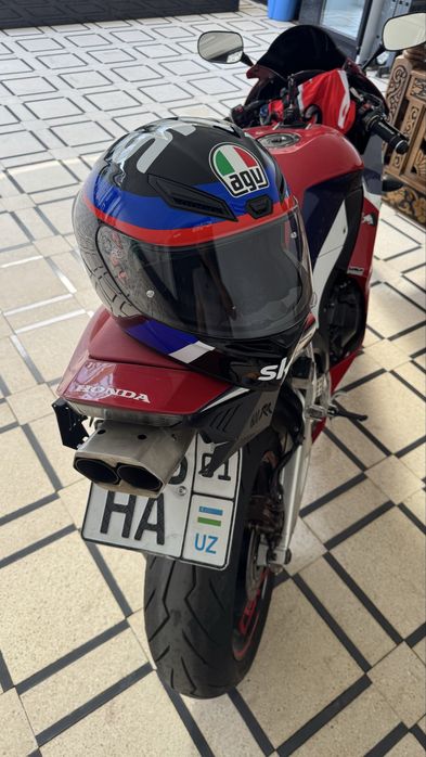 Шлем shlem AGV k1