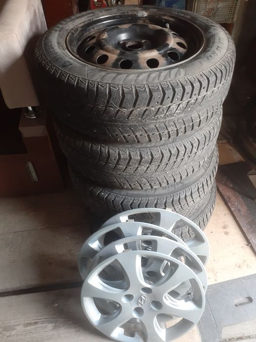 Продам комплект зимних колёс