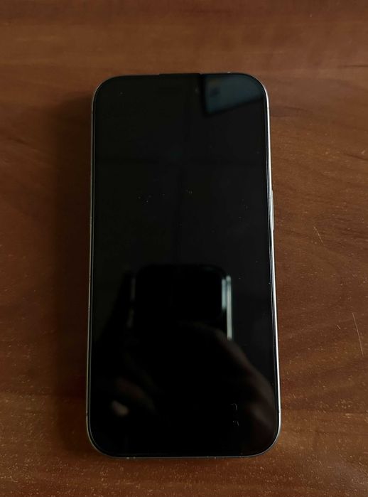 Продам IPhone 15 Pro