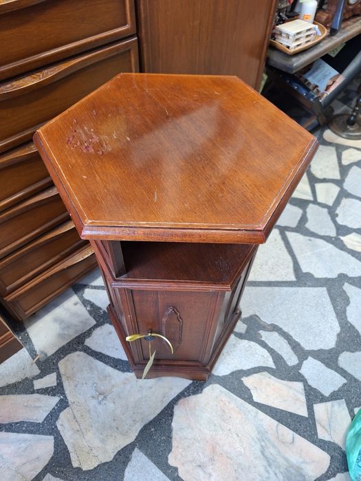 Шкафче, барче орех