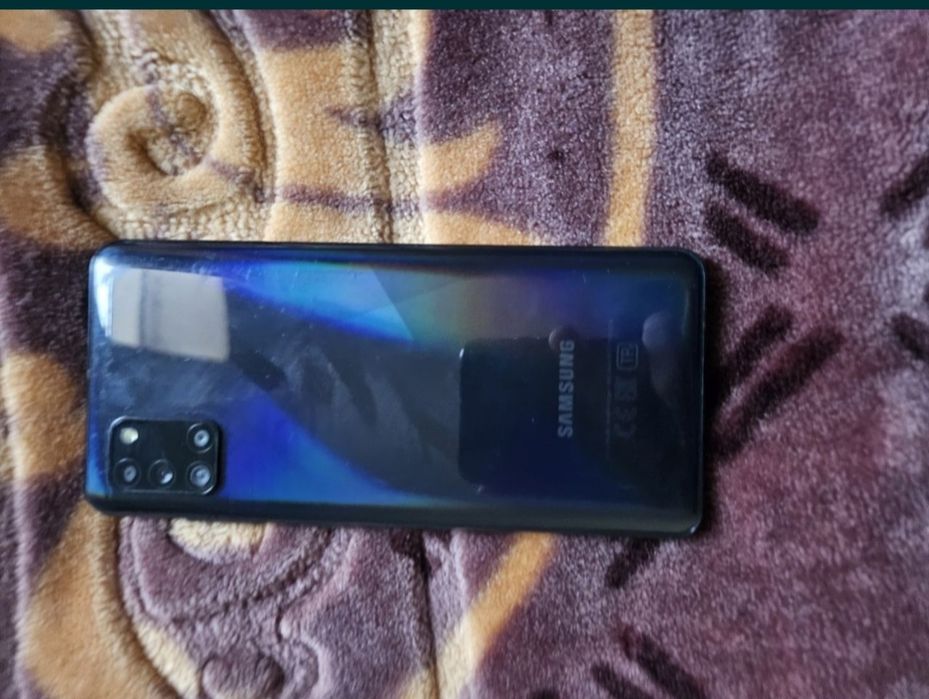 Samsung a31 128 GA 4 ram