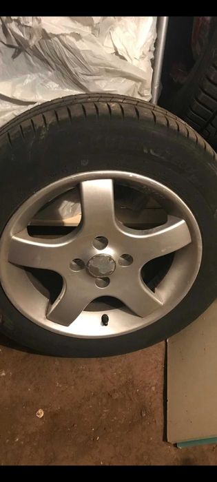 Anvelope auto si jenti