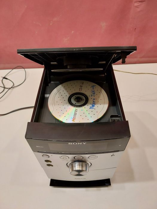 Sistem Sony CD/MP3,tuner RDS, Tape. Perfect funcțional.