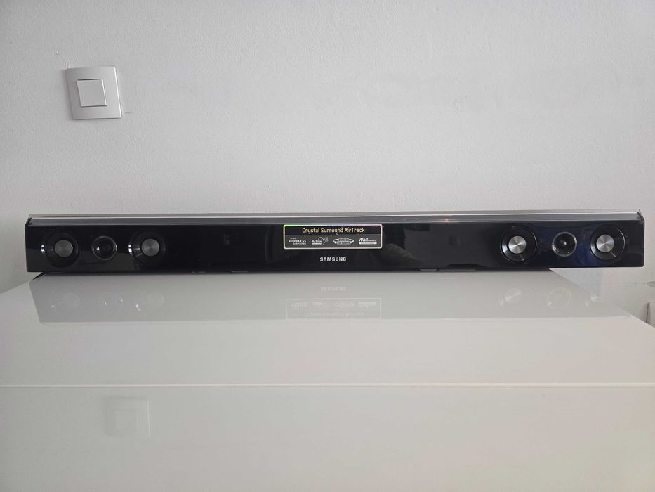 Саундбар-Високочестотна wireless тонколона за домашно кино Samsung HW-C450