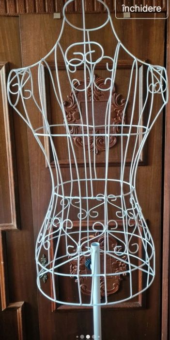 Manechin metalic reglabil pe înălțime,  alb, nou