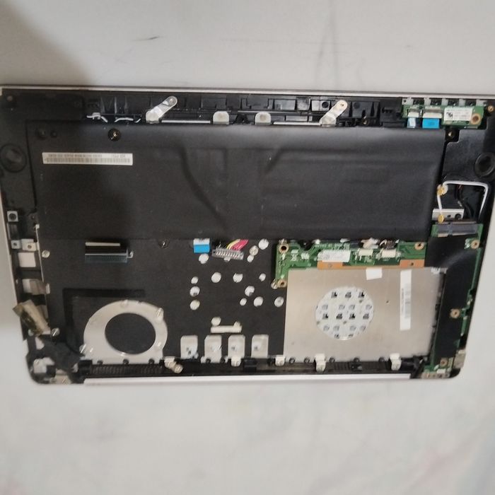 Продам ультрабук asus на запчасти