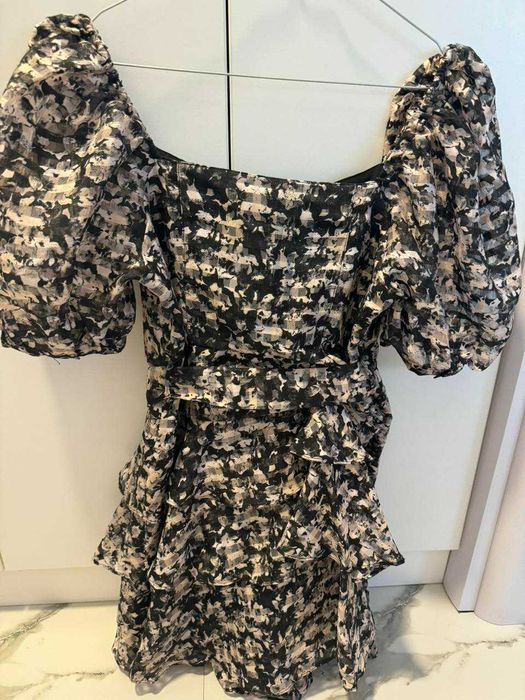 Рокля нова на Only