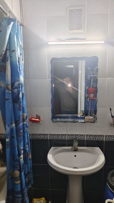 3 honalik 1 chi ertakda joylashgan uy sotiladi