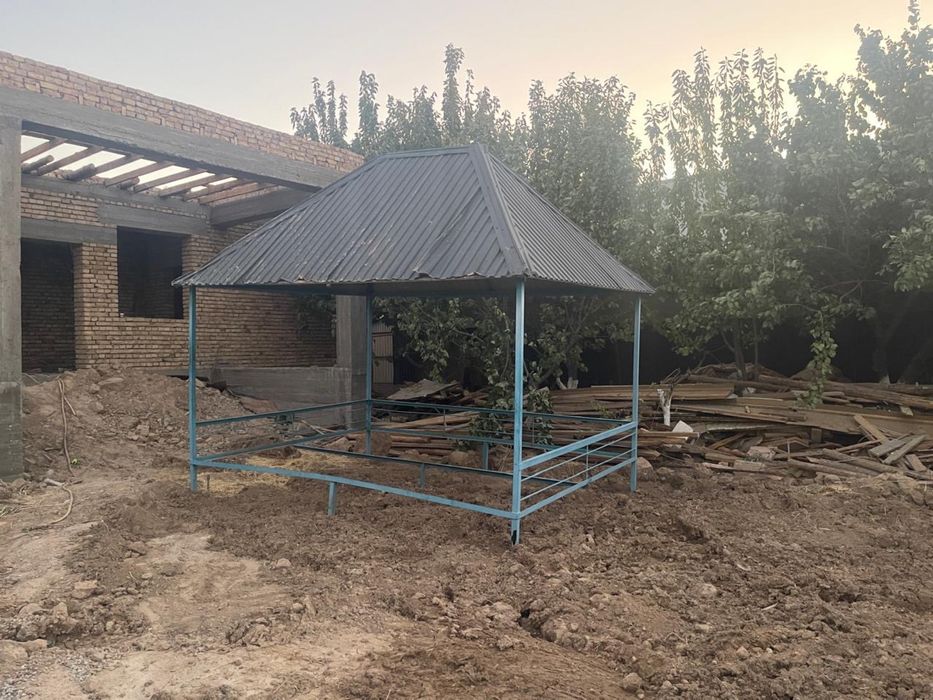 Кравать с крышей