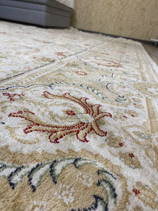 Продам ковер шелк