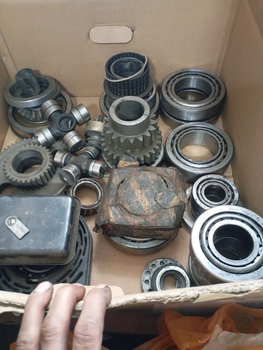 Продам запчасти  на Грузовые