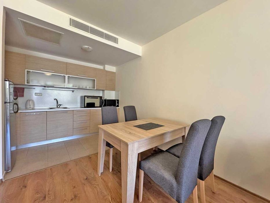 Продава се Двустаен апартамент в к.к. Слънчев бряг - 100 кв.м за 880 €/кв.м - Снимка #3