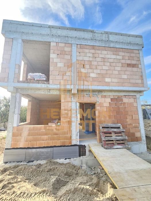 Продава се Къща в Варна, м-т Боровец - юг - 190 кв.м за 1309 €/кв.м - Снимка #3