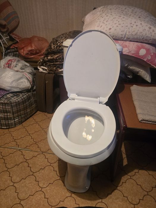 Продам   унитаз.