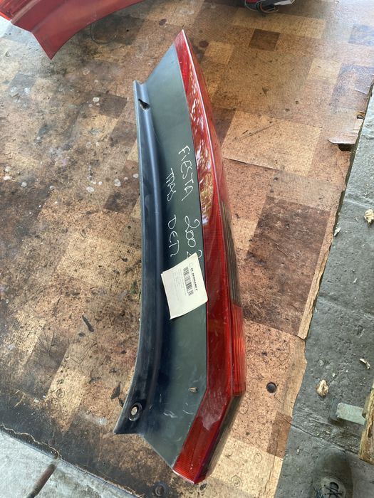 Десен стоп за форд фиеста 3 врати