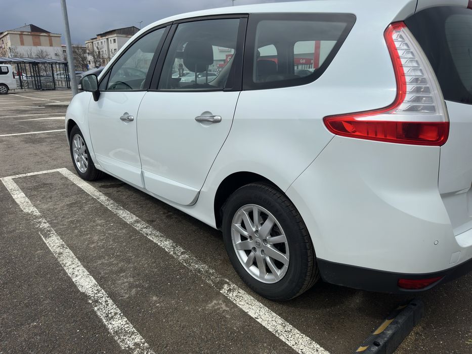 Renault Grand Scenic 1.5 110 CP