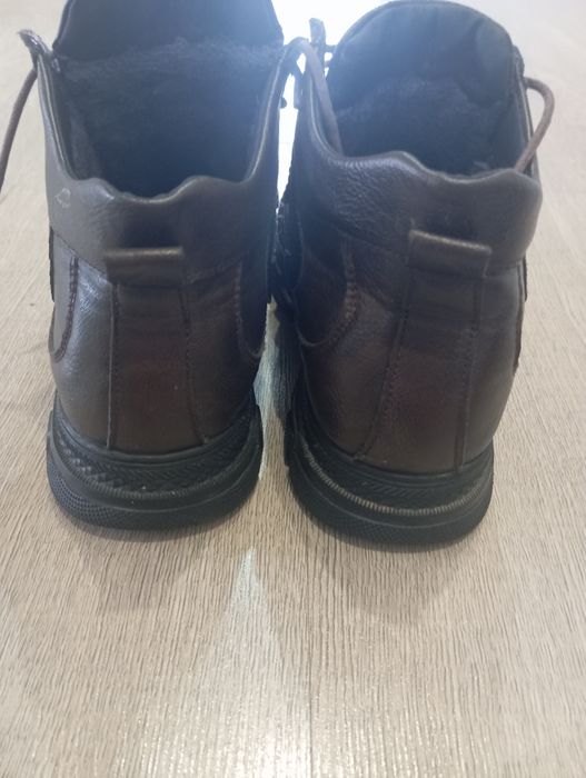 Продам ботинки для мальчика