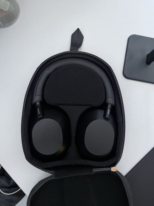 Наушники Sony WH-1000XM5