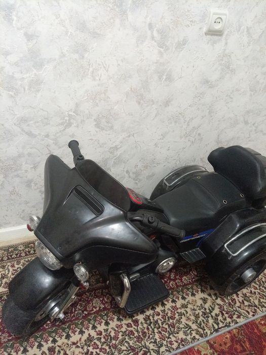 Мотоцикл сотилади, холати янги олинганига  6 ой булди, куп ишлатилмага