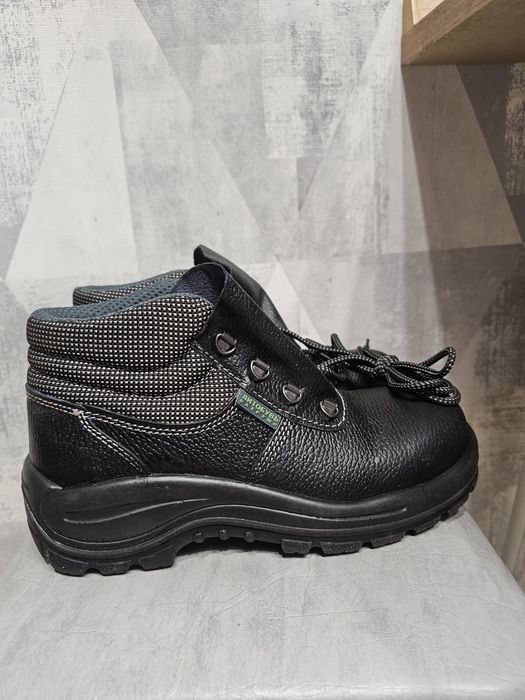 Ботинки рабочие летние 38р