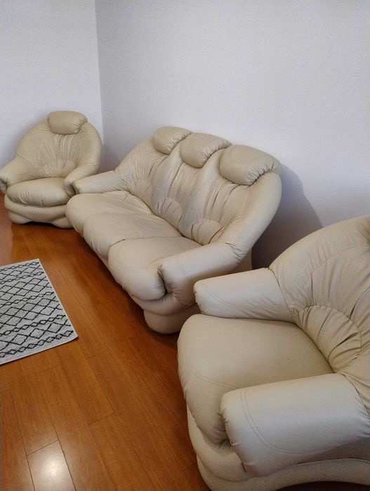 Set canapea cu fotolii