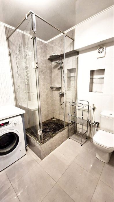 Квартира 4х комнат Ц-4 Алайский / Кашгар метро А.Кадырий Срочно Продам