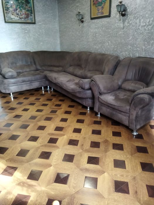 Продам угловой диван.