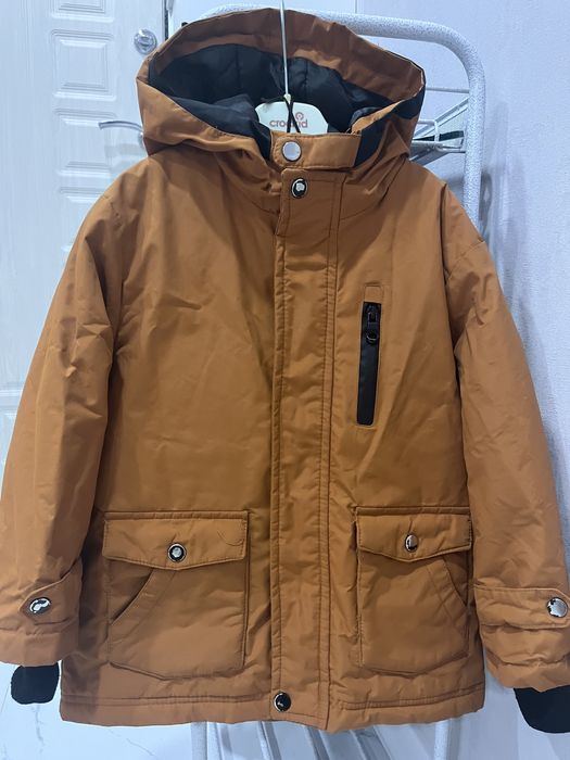 Продам куртку для мальчика