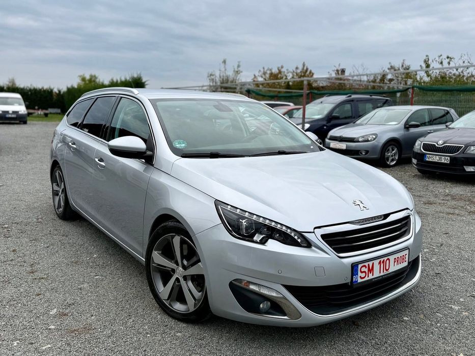 Peugeot 308 Allure 08/2014, 2.0 Blue-HDI 150cp, 6+1 trepte, Euro6, LED, Navigatie