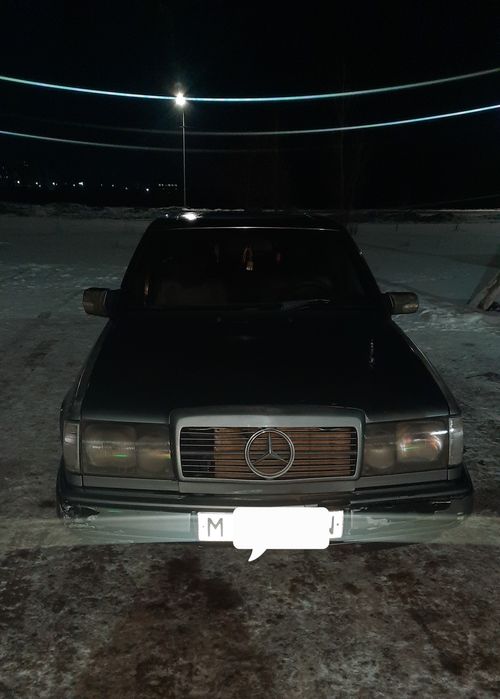 Мерседес бенс 124