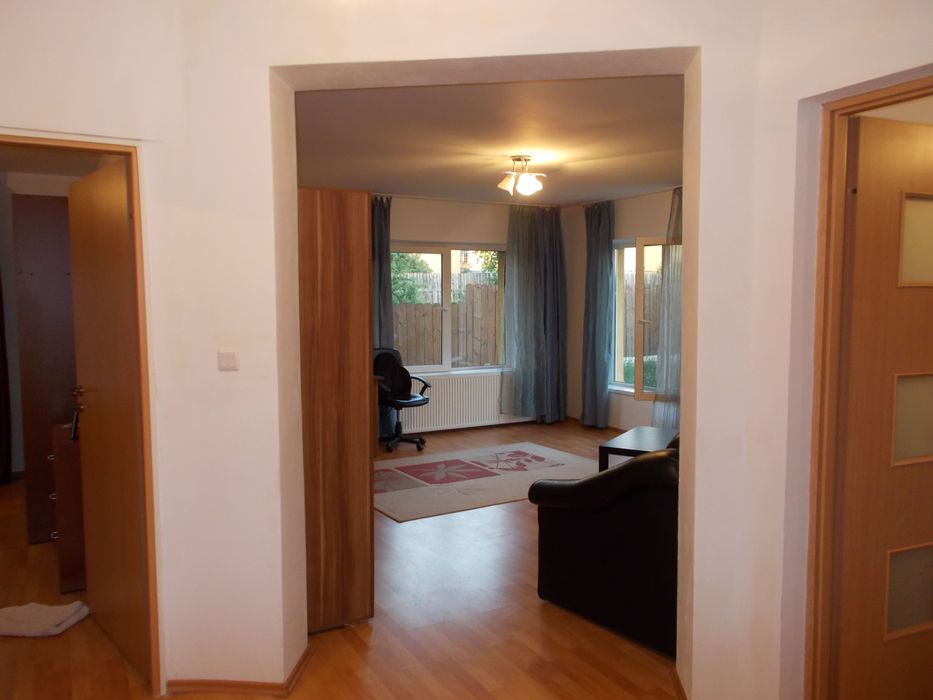 Dau în chirie ap 2 camere str Gh Doja, Florești