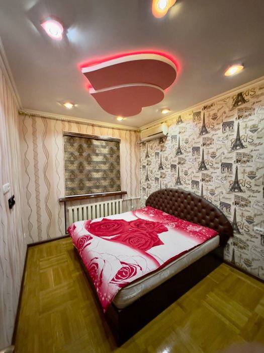 Аренда двухкомнатная квартира в центре города совсем удобствами Чорсу