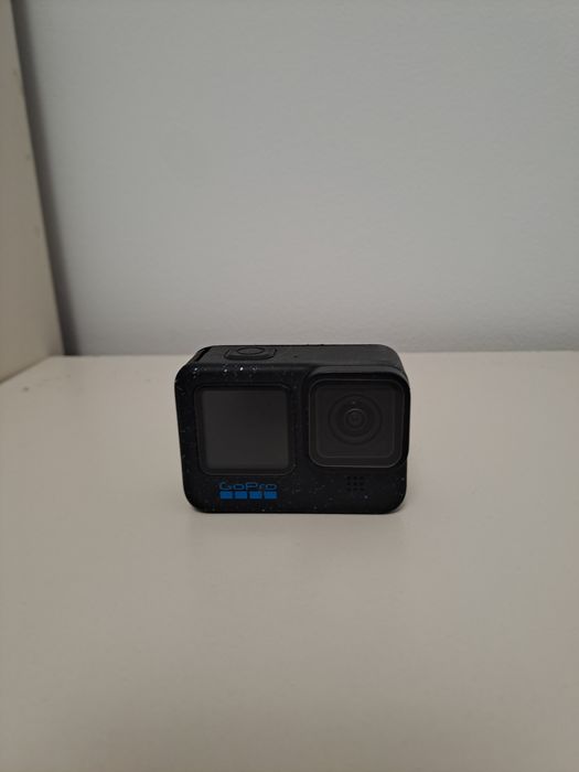 Go pro hero 12 cu accesorii si 2 baterii