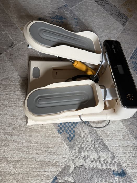 Продается степпер Genau