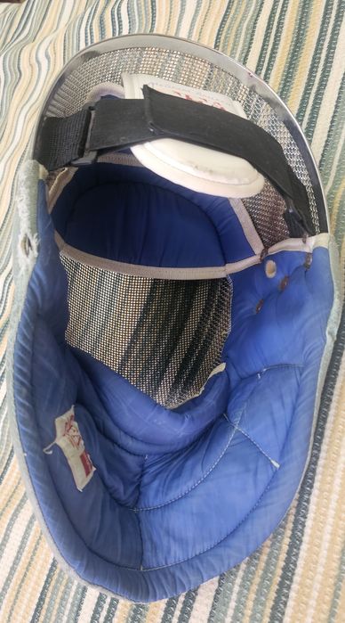 Маска фехтовальная для сабли