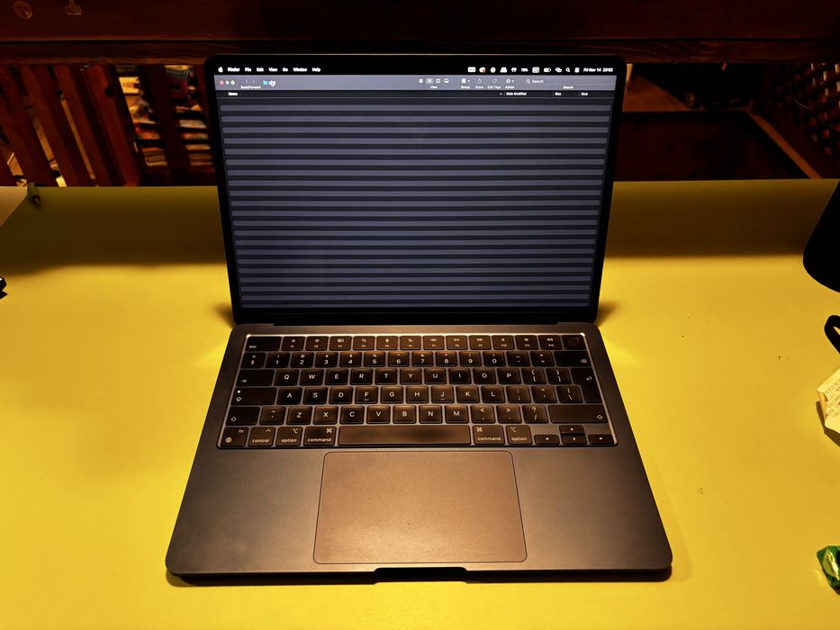 MacBook M2 Air 13'