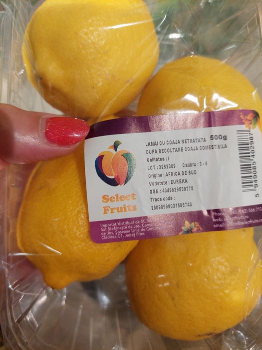 Vand dulceață de smochine cu nucă