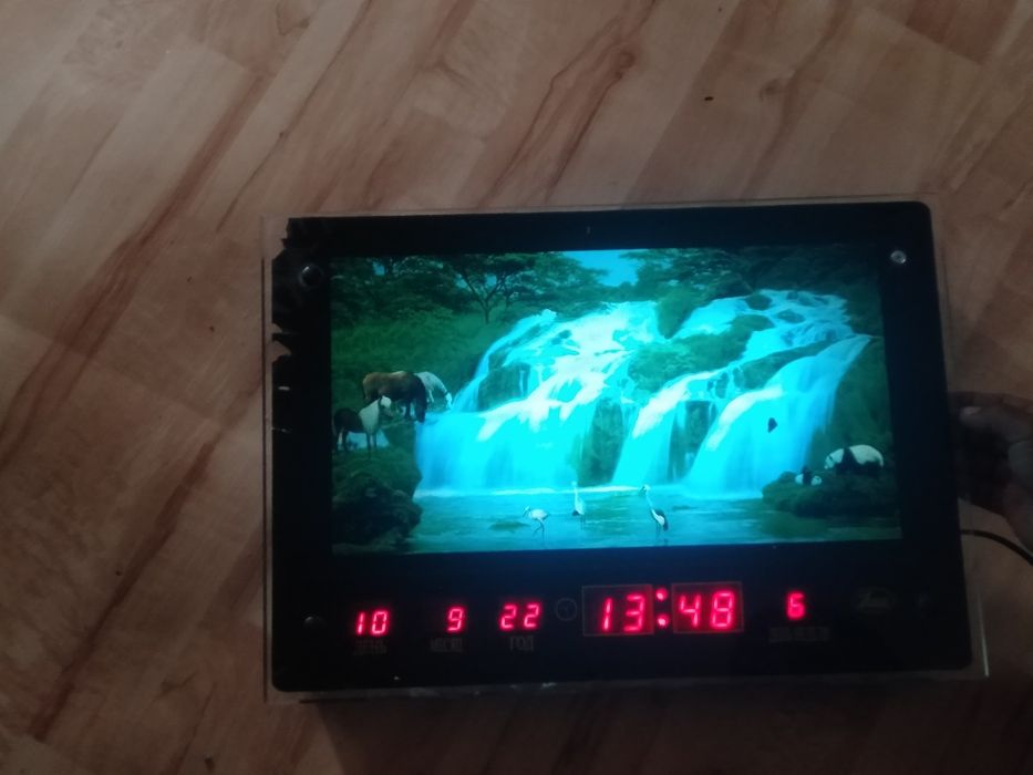 Продам светильник и часы