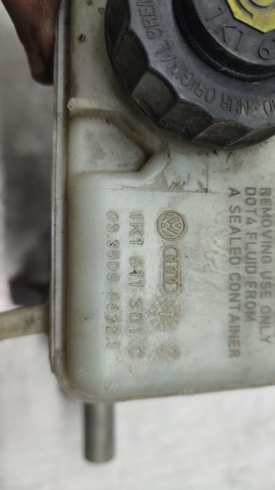 Pompa servo frana servofrana centrala 1k1611301c Volkswagen VW Golf P