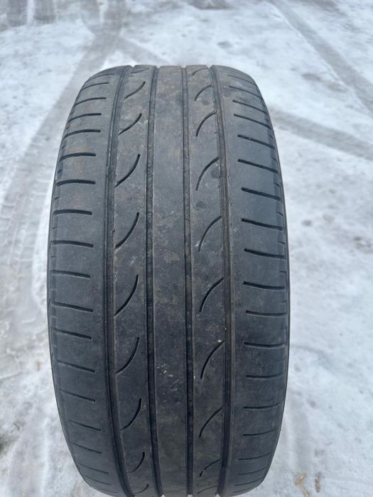 Продам покрышки 235/50 R18