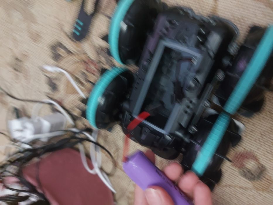 Тгрущка машинка вездеход