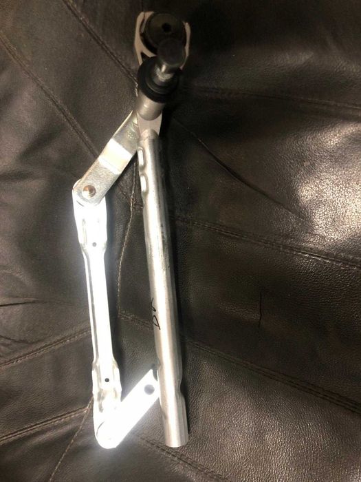 Brat stergator stganga sau dreapta VW Golf 6 plus 5M0955601; 5M0955602